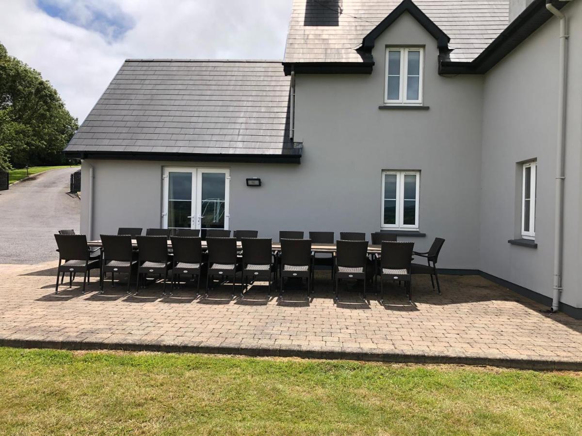 Four Winds,Kinsale Town,Exquisite Holiday Homes,Sleeps 26 Экстерьер фото