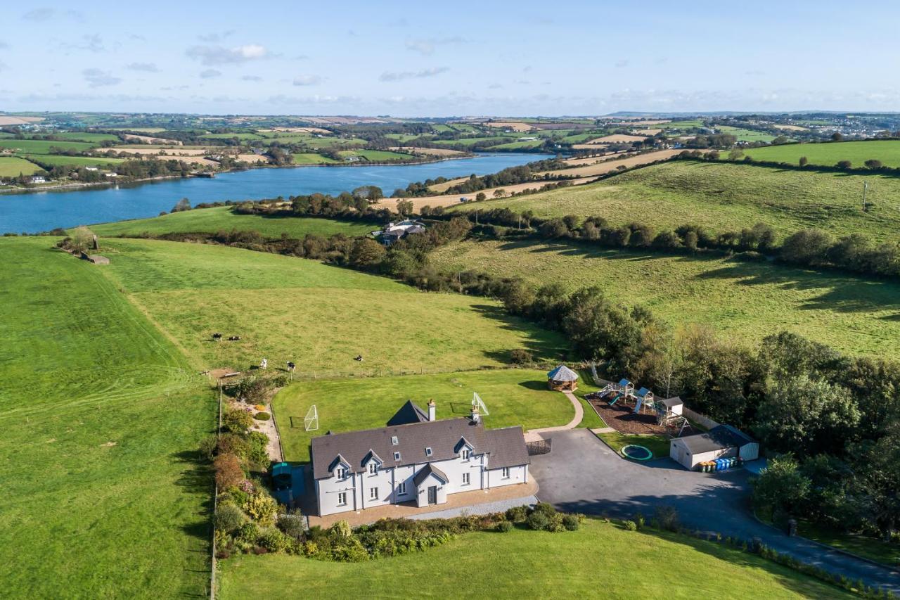 Four Winds,Kinsale Town,Exquisite Holiday Homes,Sleeps 26 Экстерьер фото