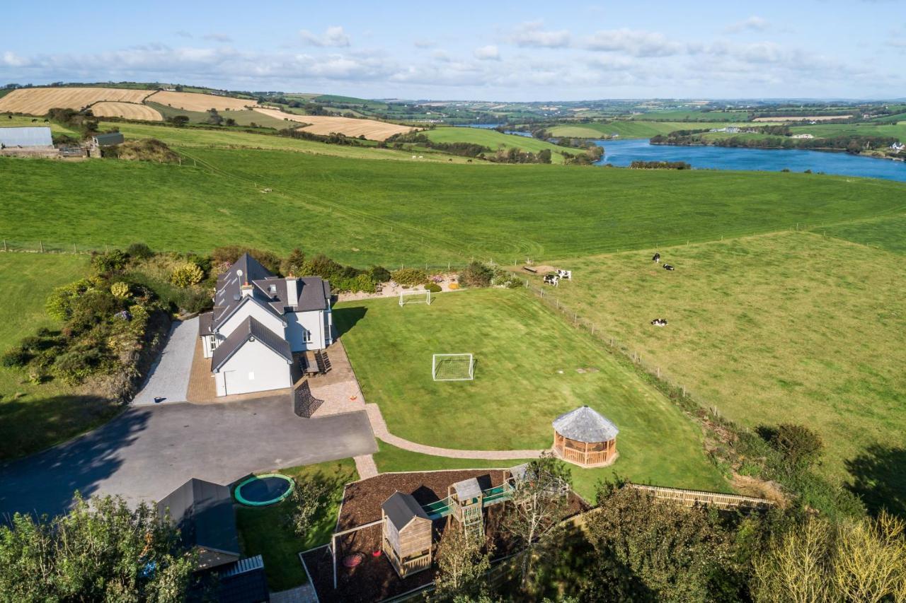 Four Winds,Kinsale Town,Exquisite Holiday Homes,Sleeps 26 Экстерьер фото