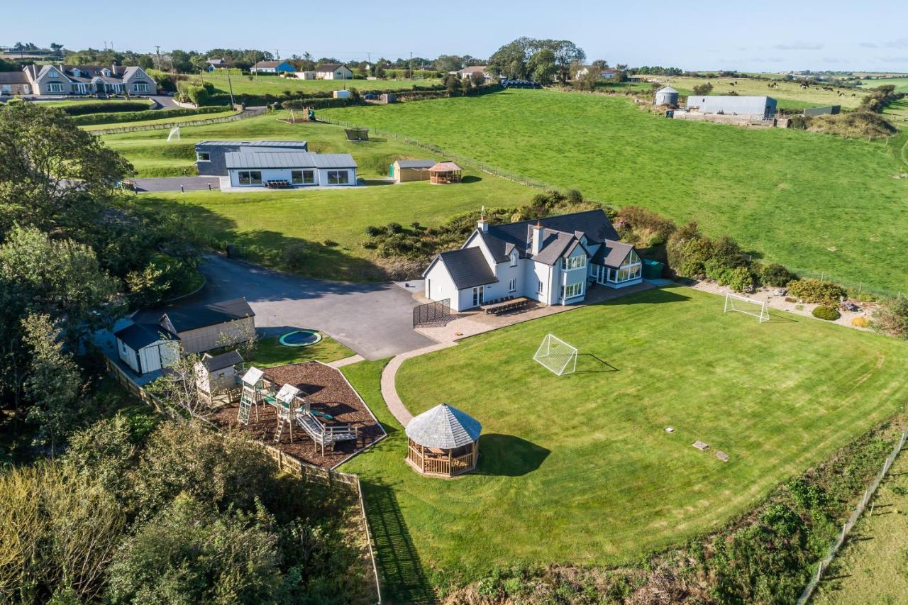 Four Winds,Kinsale Town,Exquisite Holiday Homes,Sleeps 26 Экстерьер фото