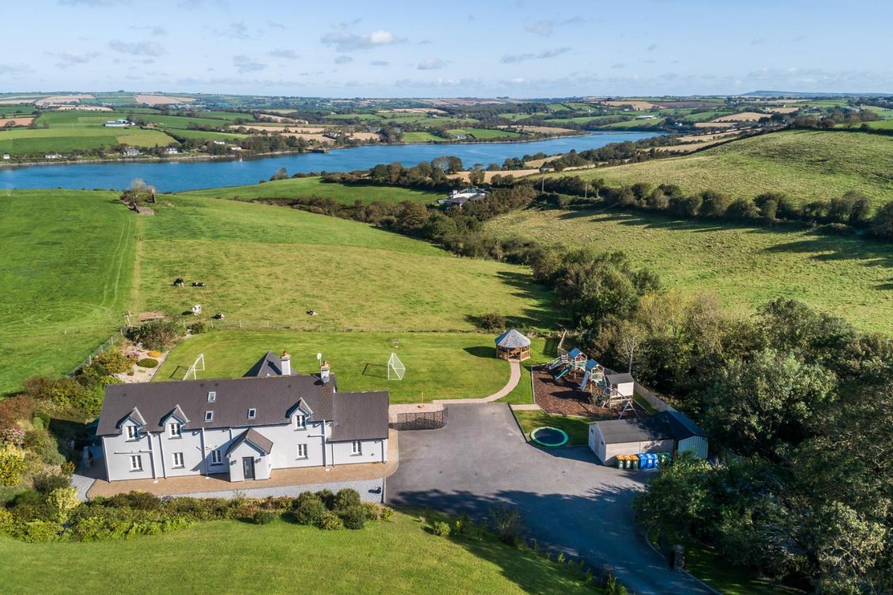 Four Winds,Kinsale Town,Exquisite Holiday Homes,Sleeps 26 Экстерьер фото