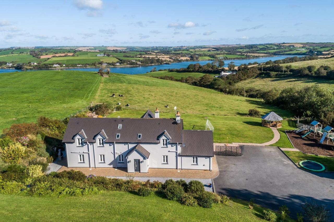 Four Winds,Kinsale Town,Exquisite Holiday Homes,Sleeps 26 Экстерьер фото