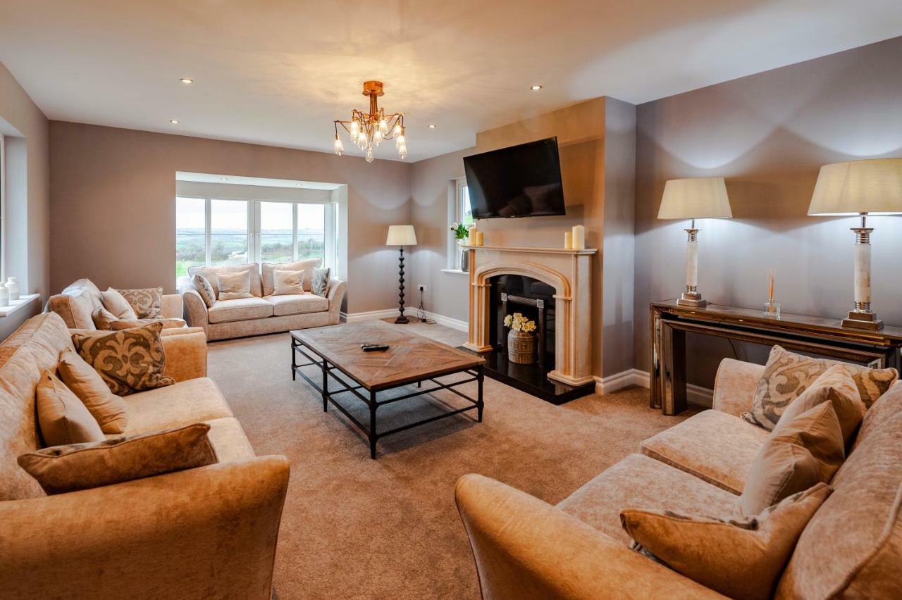 Four Winds,Kinsale Town,Exquisite Holiday Homes,Sleeps 26 Экстерьер фото