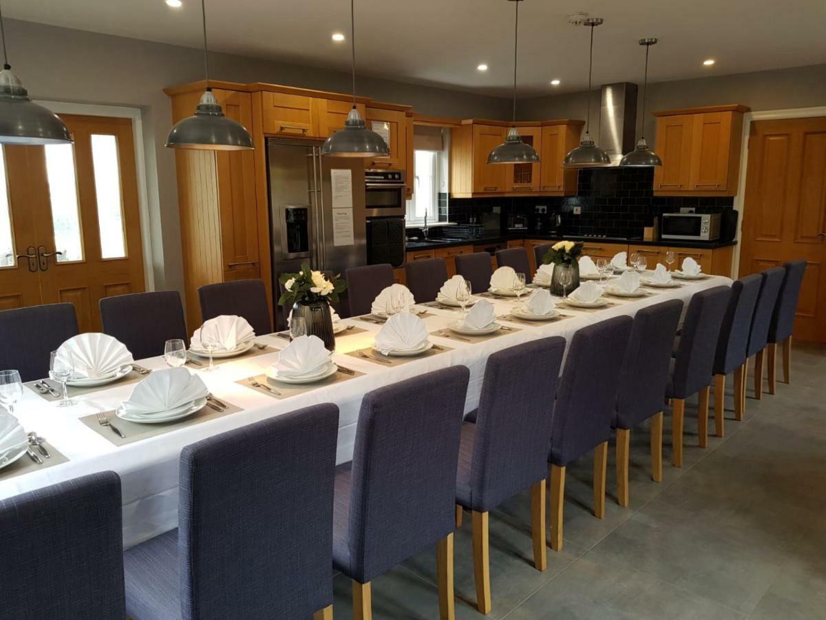 Four Winds,Kinsale Town,Exquisite Holiday Homes,Sleeps 26 Экстерьер фото