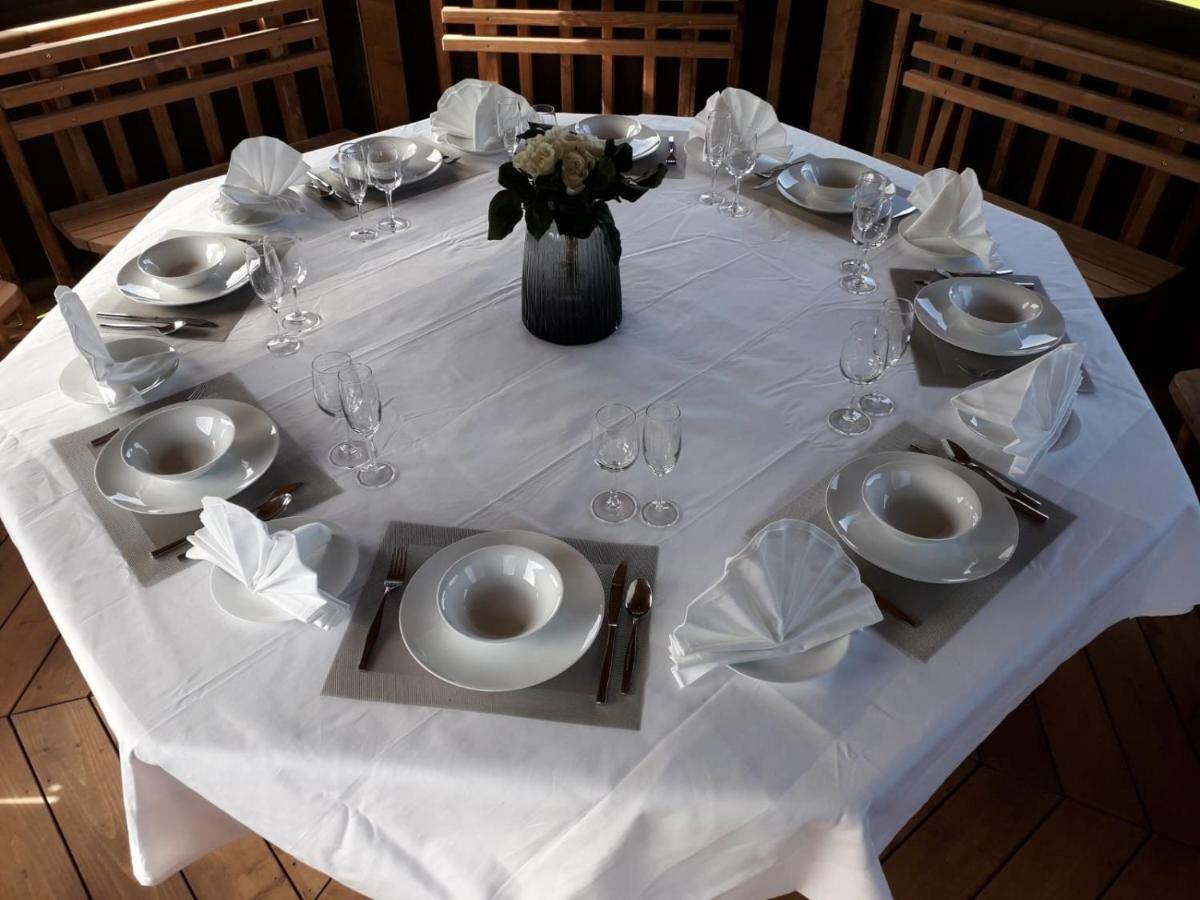 Four Winds,Kinsale Town,Exquisite Holiday Homes,Sleeps 26 Экстерьер фото