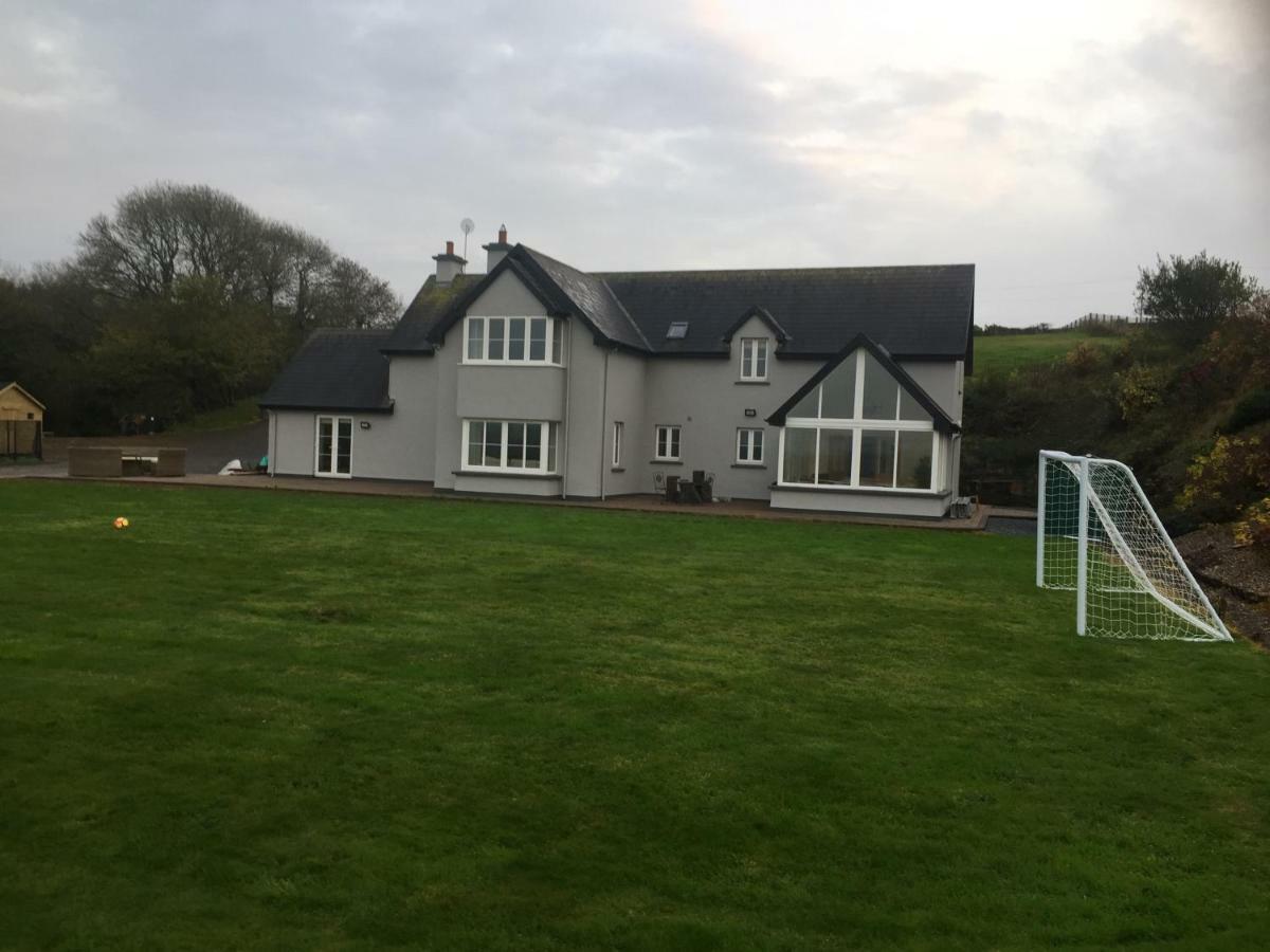 Four Winds,Kinsale Town,Exquisite Holiday Homes,Sleeps 26 Экстерьер фото