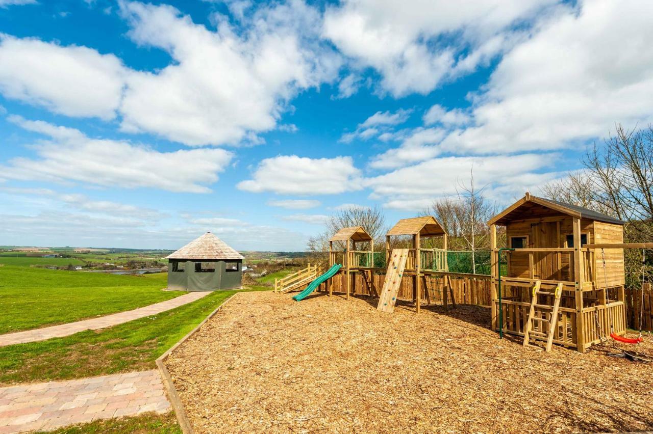 Four Winds,Kinsale Town,Exquisite Holiday Homes,Sleeps 26 Экстерьер фото
